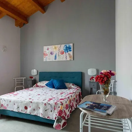 Affittacamere Parisi Guest house *
