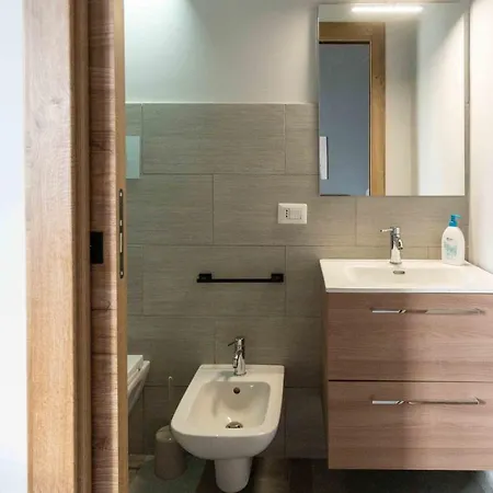 Guest house Affittacamere Parisi *